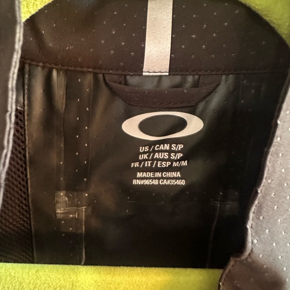 NWOT 50%OFF Oakley Storm Catcher Black Reflective All Weather Rain Repellent Jac - Picture 8 of 12